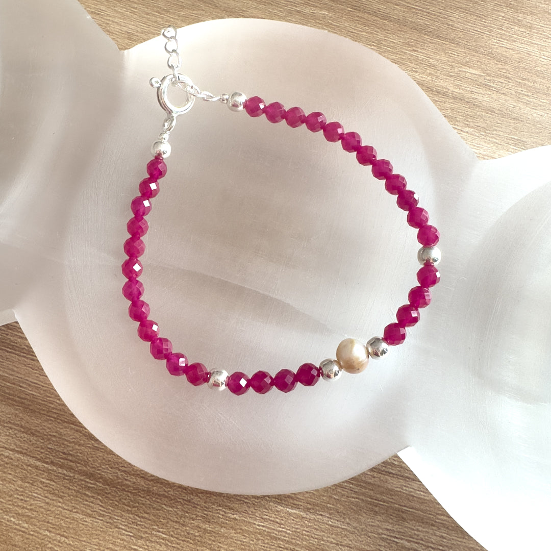 Pulsera de piedras facetadas