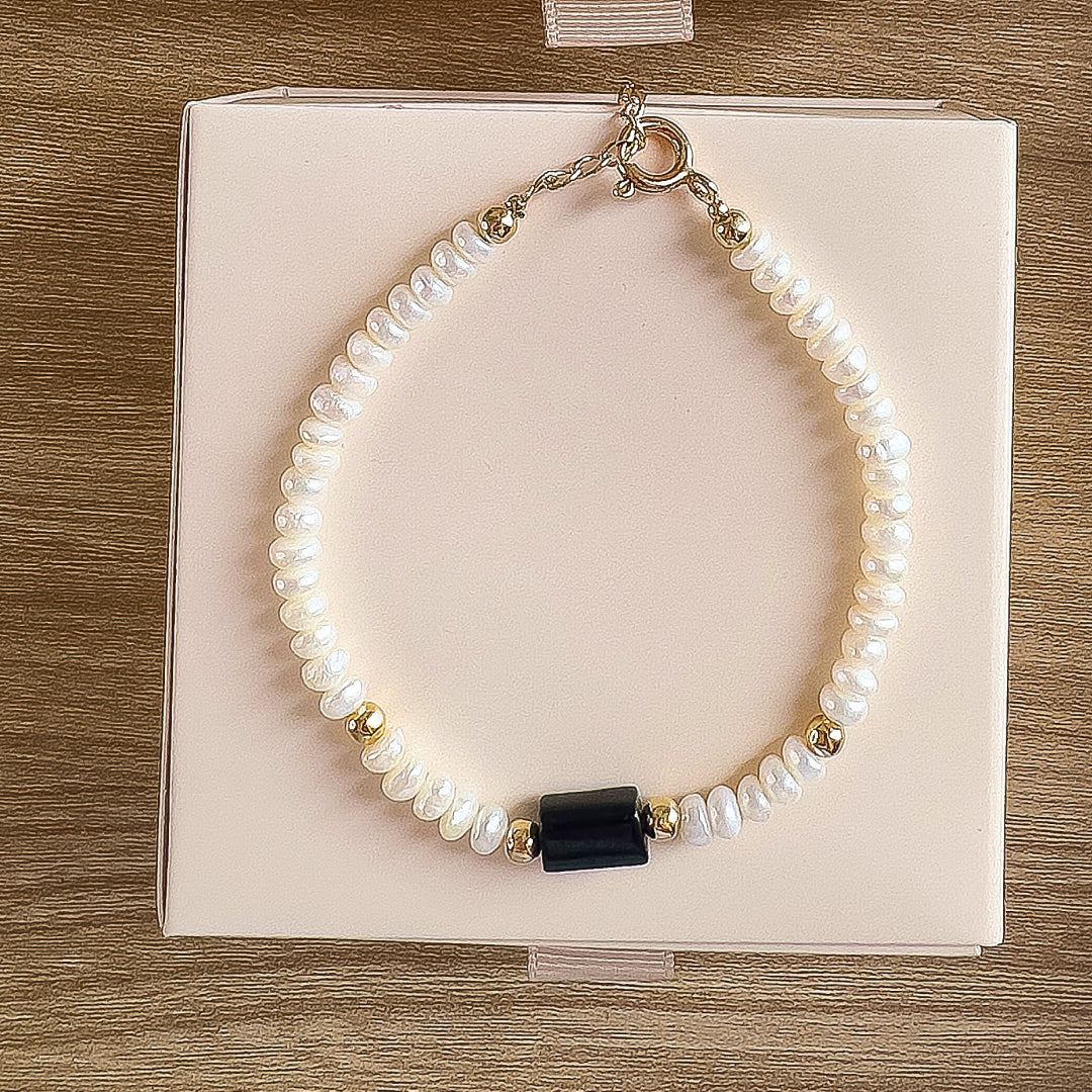 Pulsera Turmalina Negra & Perlas del río