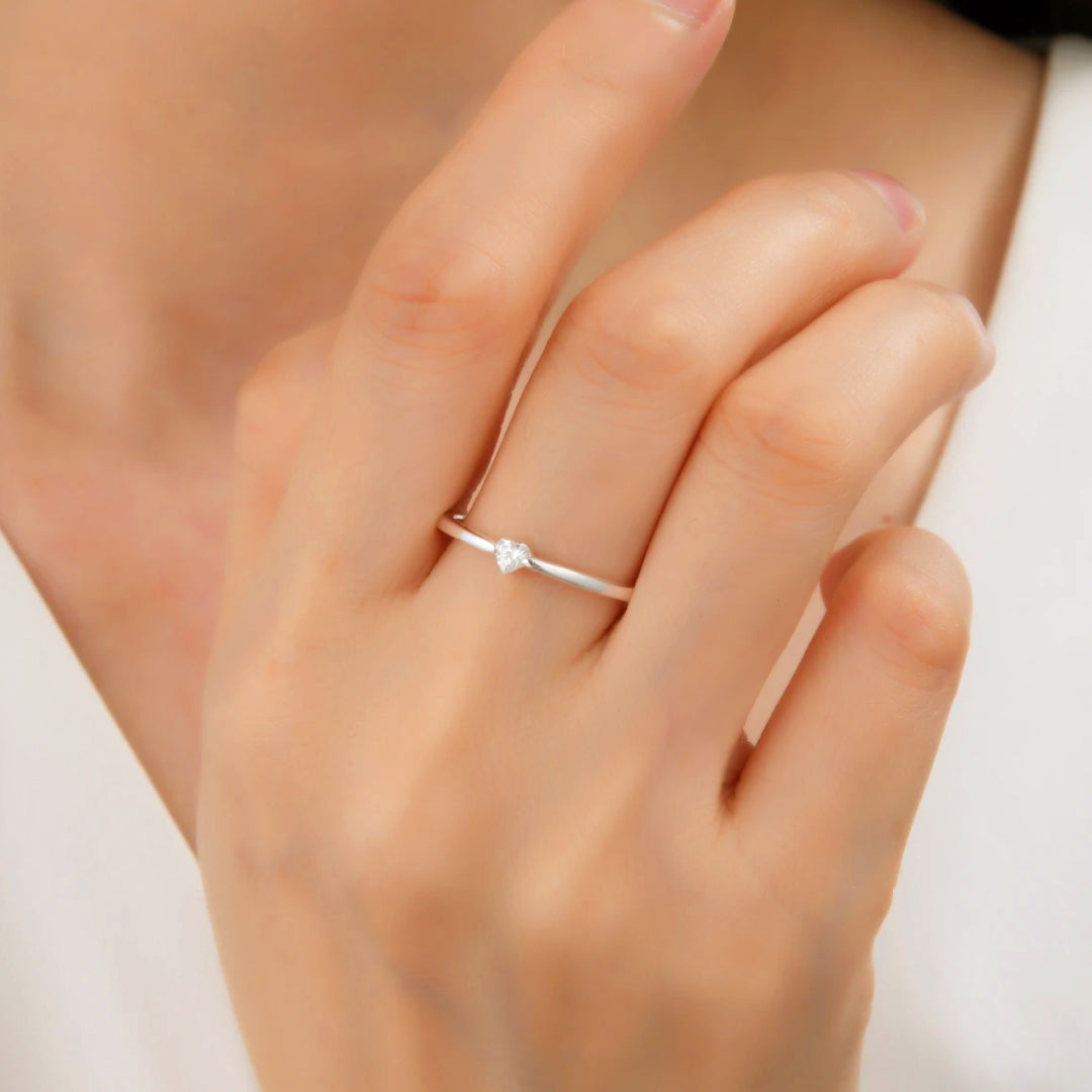 Anillo punto de luz corazón