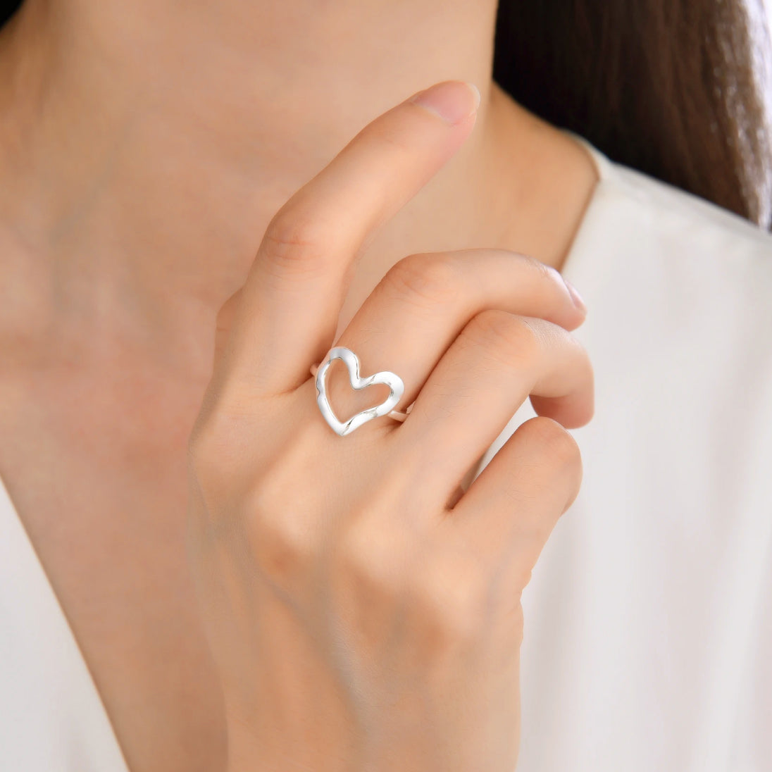 Anillo Corazón Lineal