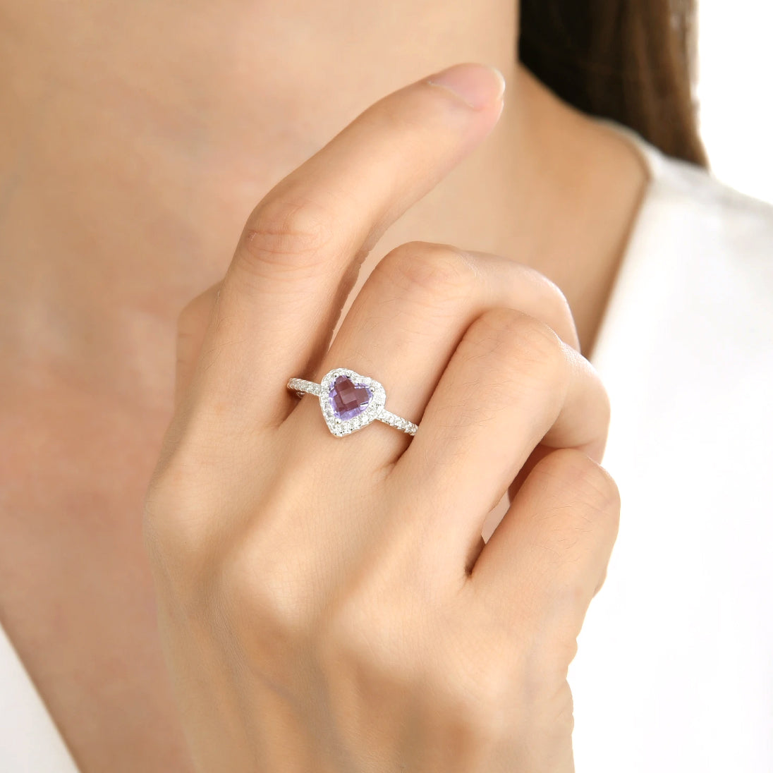 Anillo corazón lila