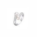Anillo bold con perlas